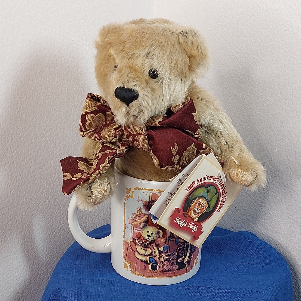 Dan Dee 100th Anniversary Teddy's Teddy Bear with Mug NWT
